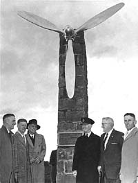 monument_1_200.jpg