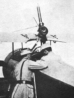 nieuport_11_lewis_01_250.jpg